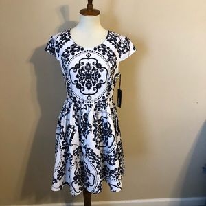 NWT Lulu’s dress size medium